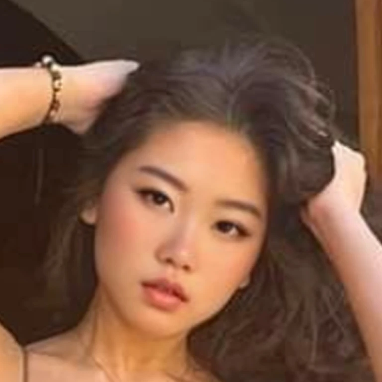 Emma YuOnline Fanvue picture