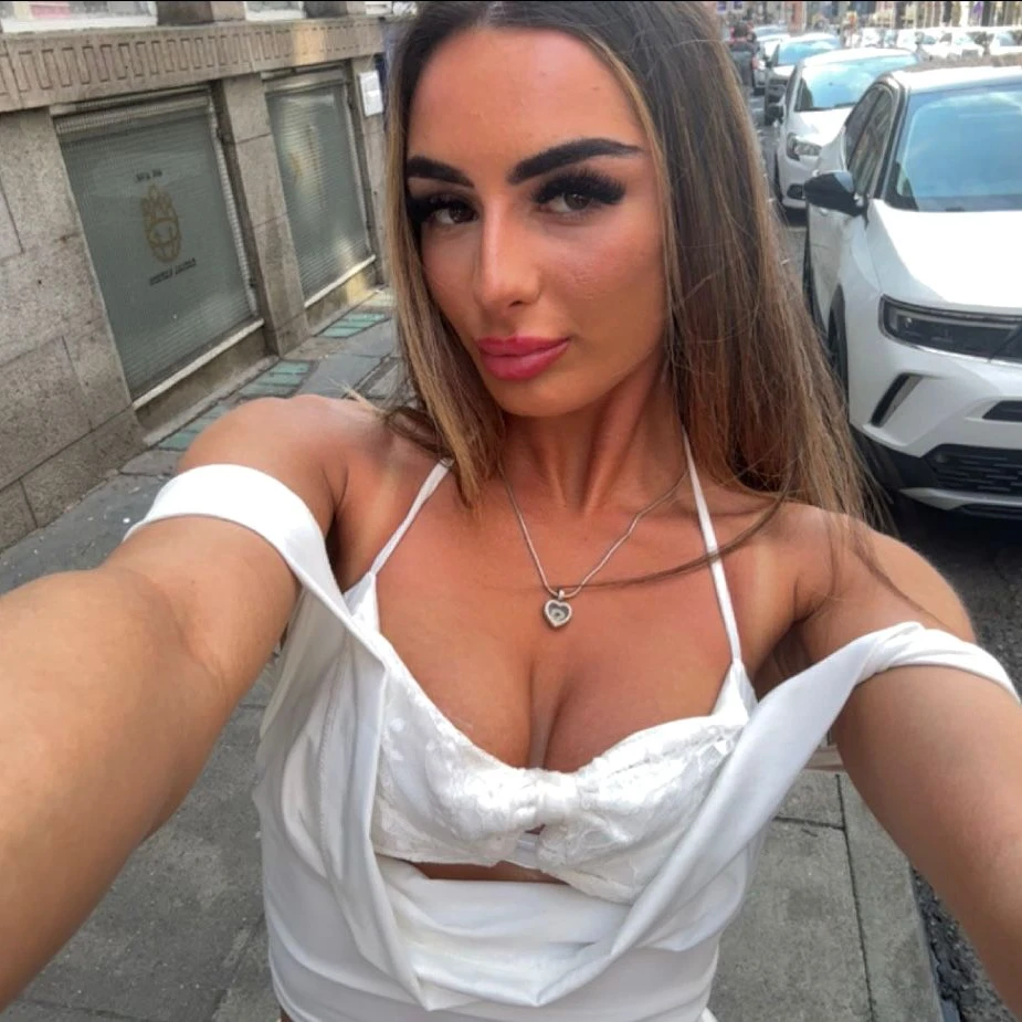 Carla Fanvue picture
