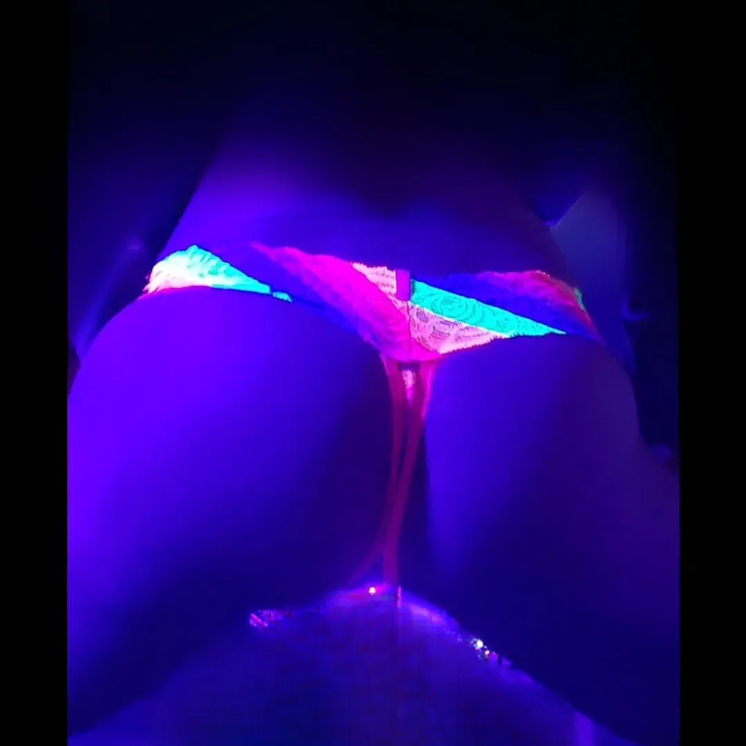 Kira Lee Fanvue picture