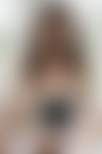 Elegant Edith Models - Fanvue