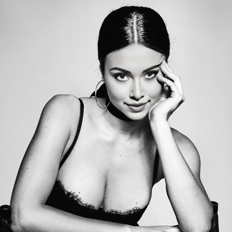 Maya Valleio Fanvue picture