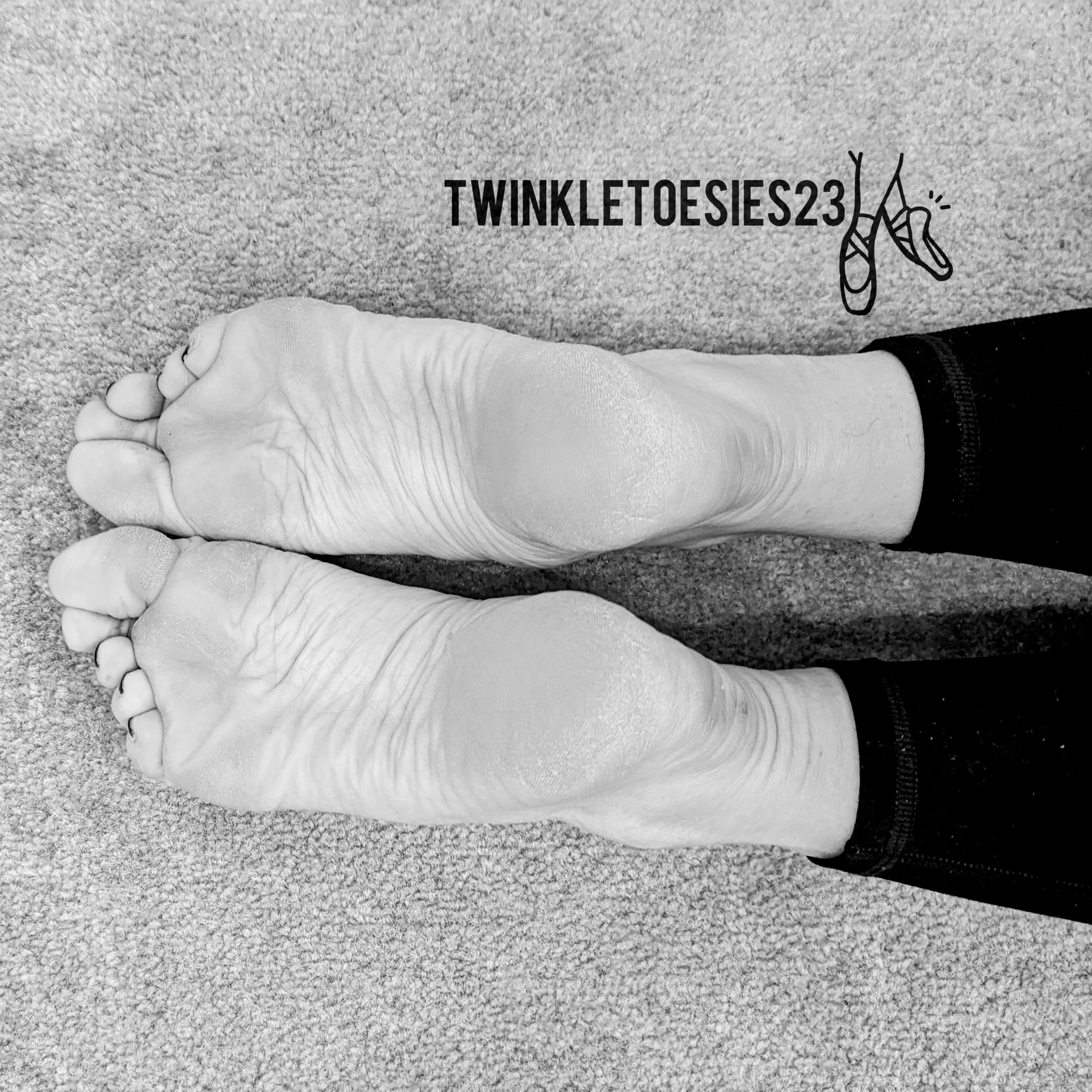 TwinkleToesies23 Fanvue picture